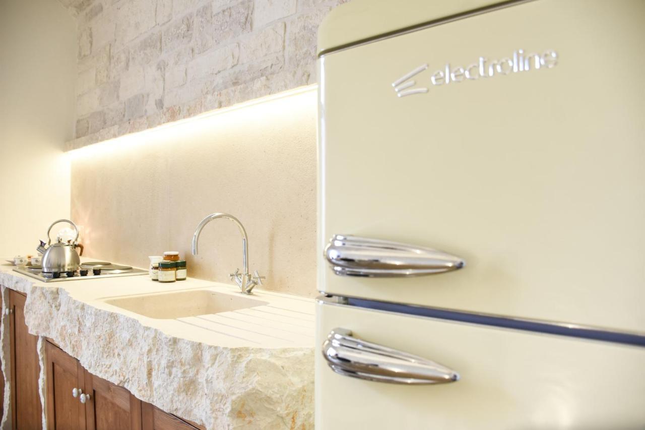 Trulli E Puglia Luxury Suite アルベロベッロ エクステリア 写真