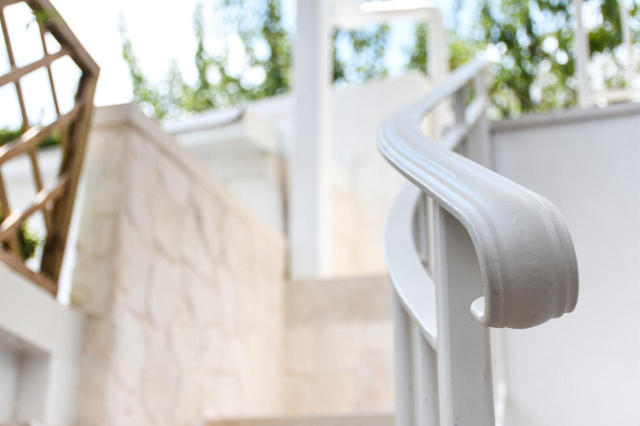 Trulli E Puglia Luxury Suite アルベロベッロ エクステリア 写真