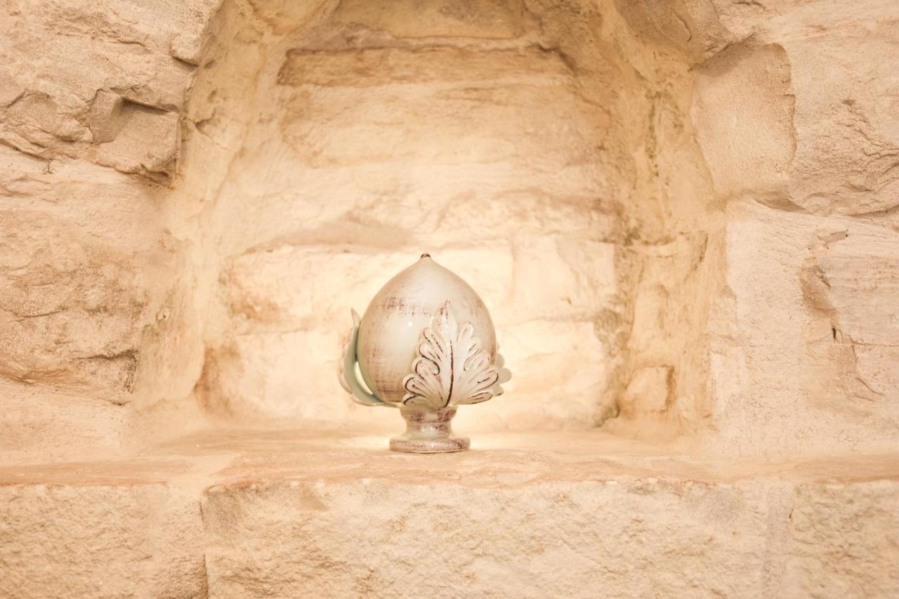 Trulli E Puglia Luxury Suite アルベロベッロ エクステリア 写真
